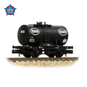 20T Anchor-Mounted Tank Wagon 'Esso' Black