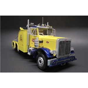 Peterbilt Wrecker Truck