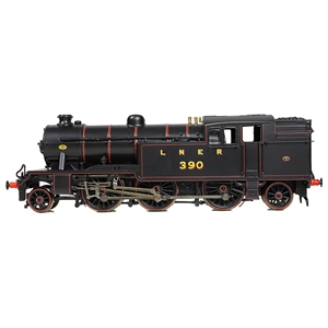 31-617 LNER V3 Tank 390 LNER Lined Black SIDE 01