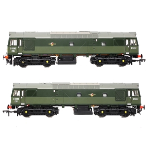 32-341 Class 25/2 D5282 BR Two-Tone Green (Small Yellow Panels) -1