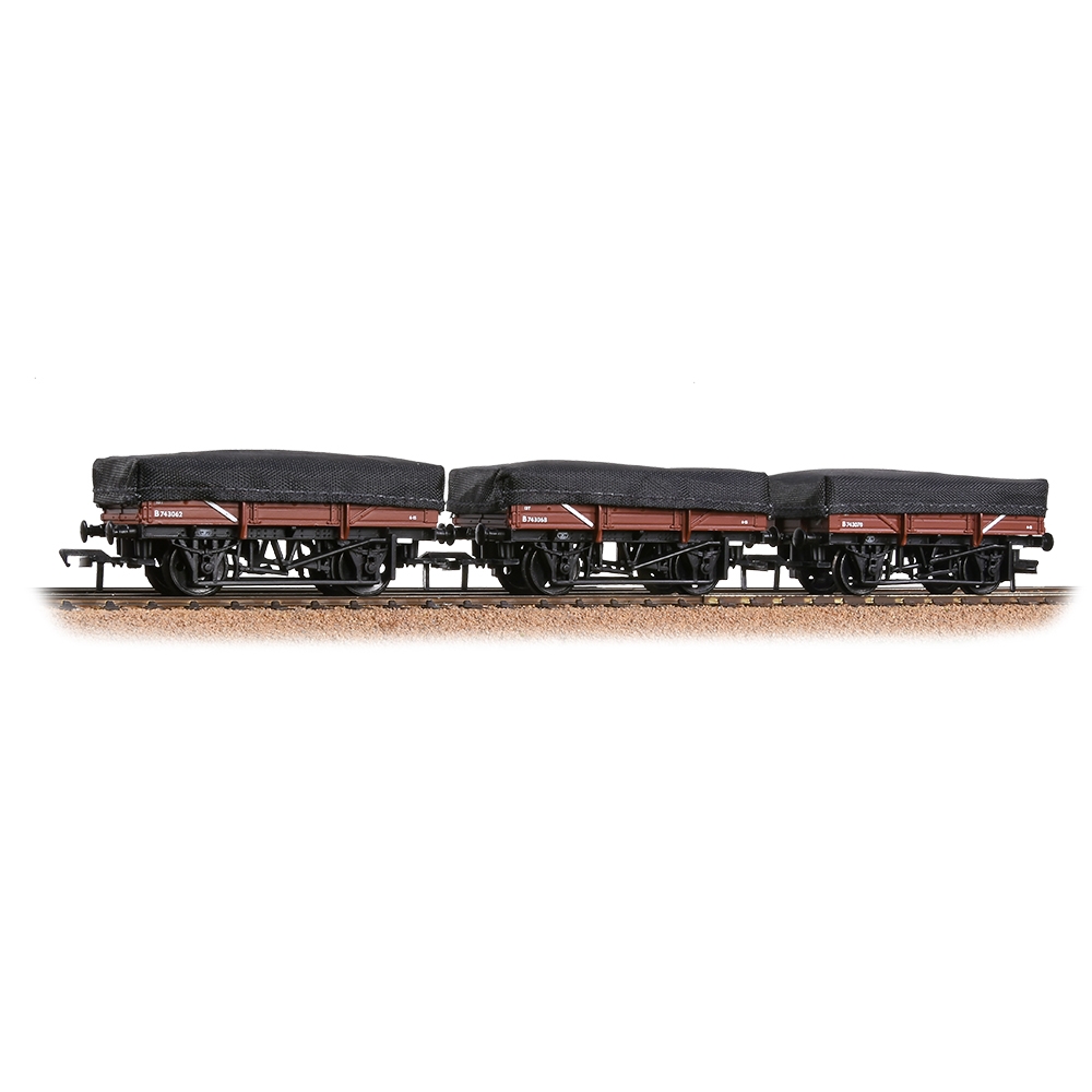 5 Plank China Clay 3-Wagon Pack BR Bauxite (Early) with Tarp. Covers