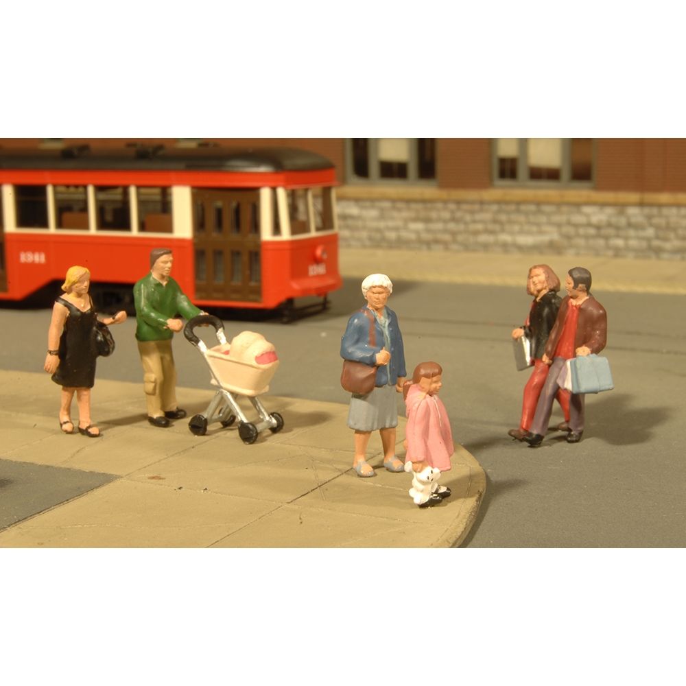Strolling People (6/Pack)