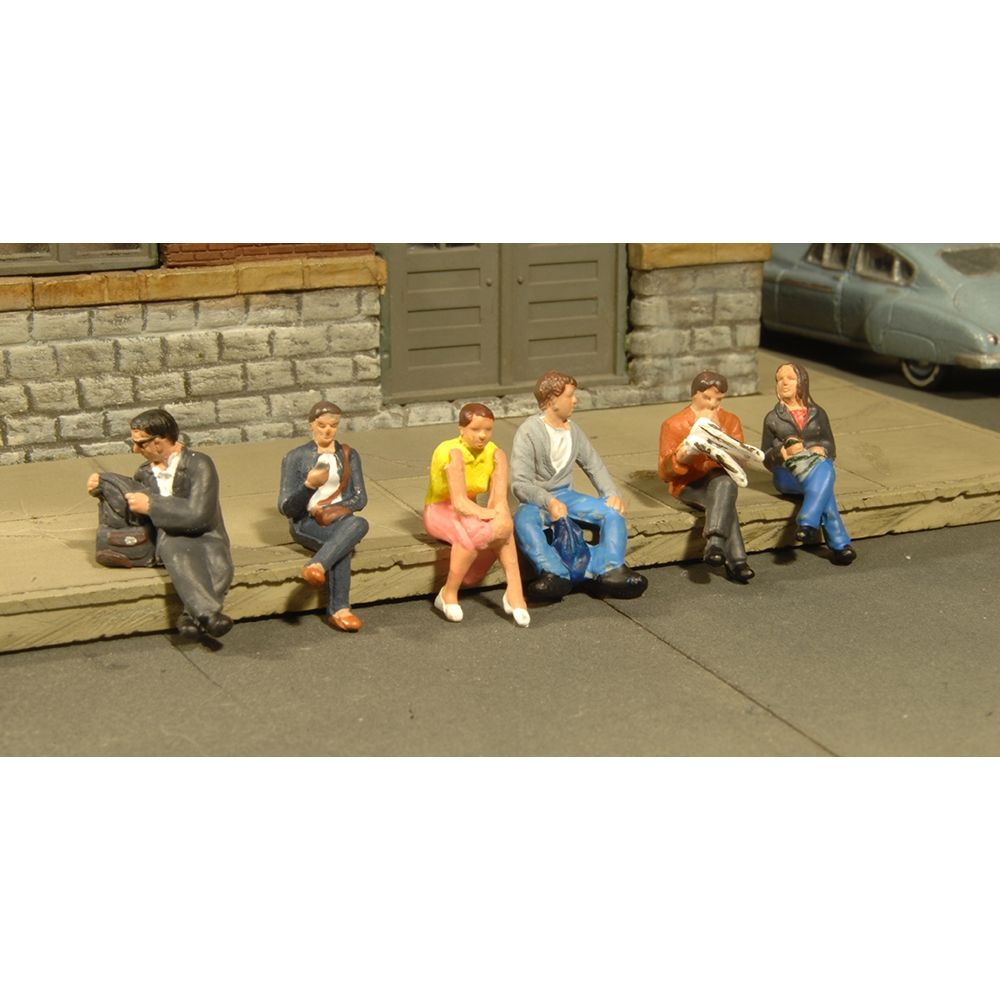 Seated Platform Passengers (6/Pack)