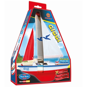 Giggi - Small Wooden Sailing Boat