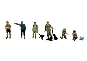 36-429 Hikers and Dog Walkers