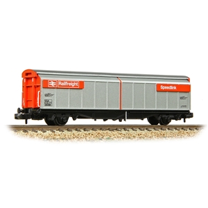 BR VGA Van BR Railfreight Red & Grey (Speedlink)