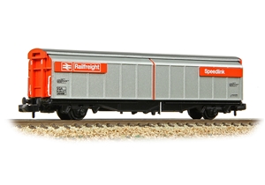 BR VGA Van BR Railfreight Red & Grey (Speedlink)