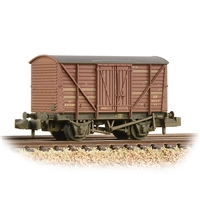 BR 10T Insulated Ale Van BR Bauxite (Early) [W]
