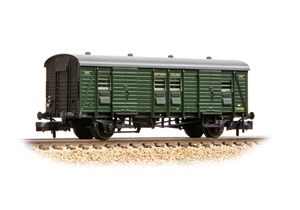 SR PLV Passenger Luggage Van SR Maunsell Green