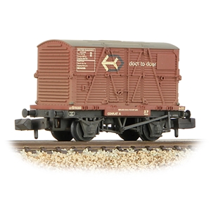 Conflat Wagon BR Bauxite (Early) with 'Door-To-Door' BD Cont. [W, WL]