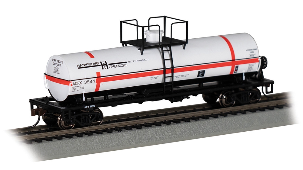 Chemical Tank Car - Hampshire Chemical #3544 W/Small Dome
