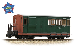 394-080 - Ffestiniog Railway Brake Third No. 10 FR Green with Red Ends
