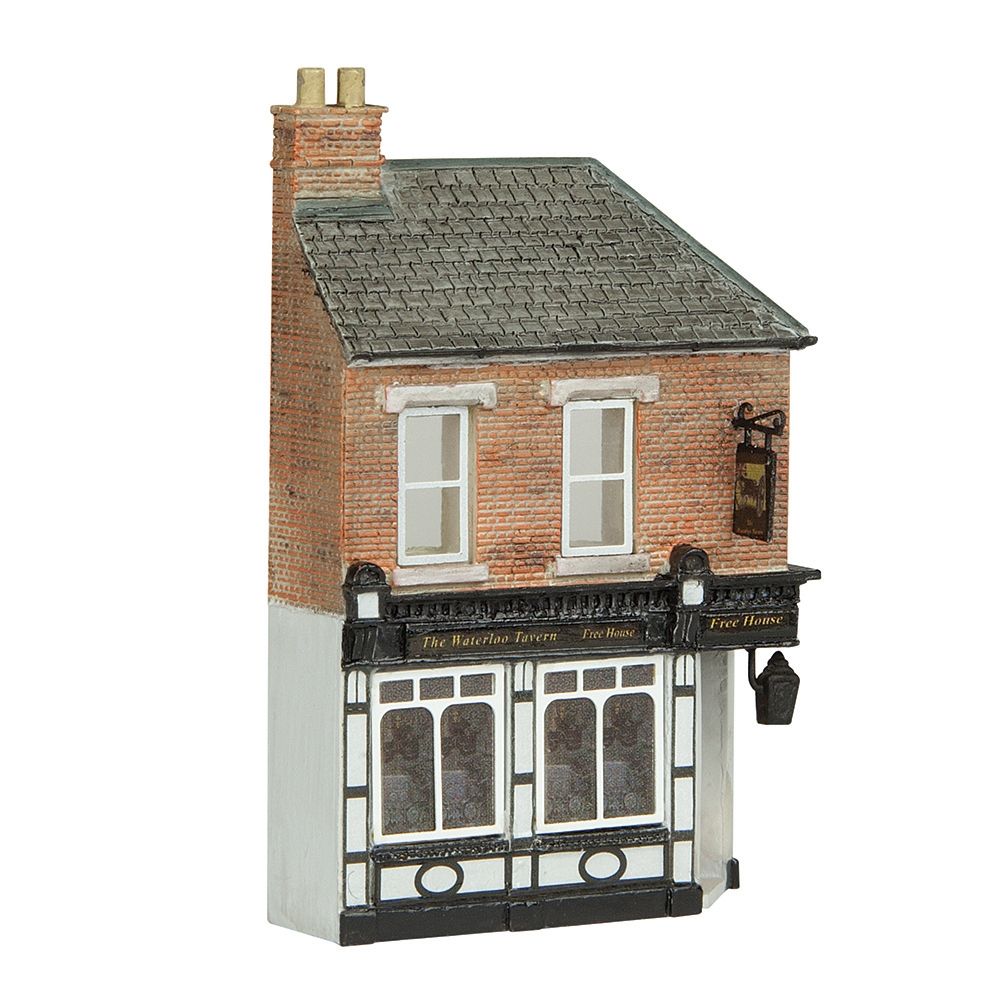Low Relief Corner Pub