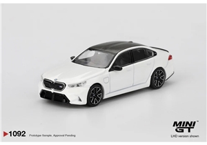 BMW M5 Alpine White (RHD)