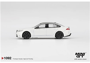 BMW M5 Alpine White (RHD)