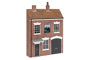 44-0122 Lucston Low Relief Pullman Hotel