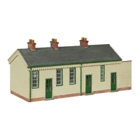 S&DJR Wooden Station Building Green and Cream