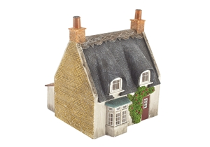 44-122 Thatched Cottage - Honey Stone & Red Door