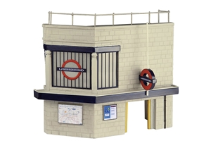 44-221 Low Relief Underground Station