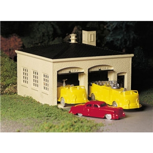 Kit Fire House with Pumper Truck, Ladder Truck & Fire Chief Car
