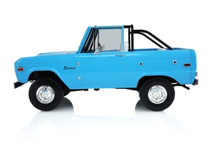 Top Gun Maverick (2022 Movie) Roosters Ford Bronco 1972
