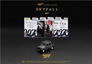 James Bond -Skyfall - Land Rover Defender 110 Crew Cab (LHD)