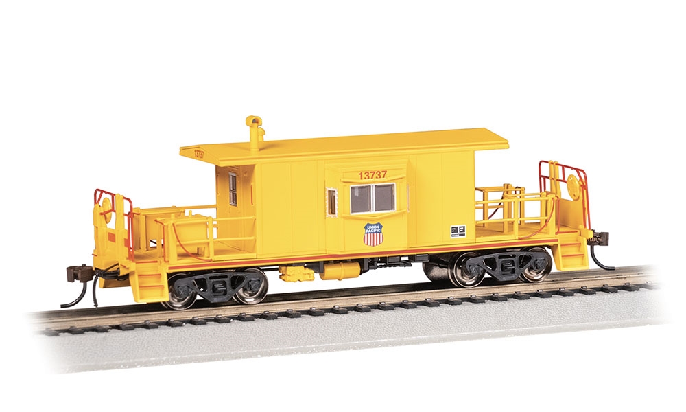 Short Body Bay Window Transfer Caboose - Union Pacific #13737