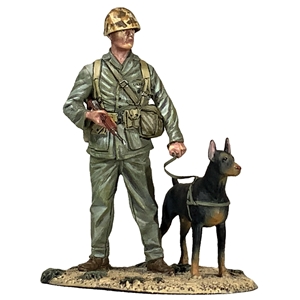 B13029 U.S.M.C. Dog Handler with Dog, 1942-45