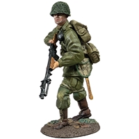 U.S. 101st Airborne Advancing with BAR Winter 1944-45