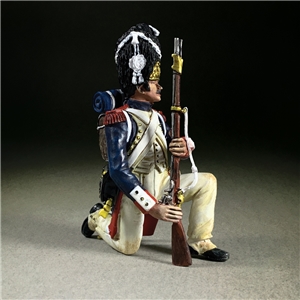 B36179 French Imperial Guard Kneeling Make Ready