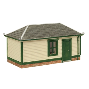 Clapboard Platform Hut - Green