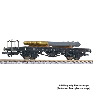 Flat wagon Omm with torpedos