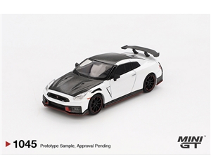 Nissan GT-R Nismo 2024 Brilliant White Pearl (RHD)