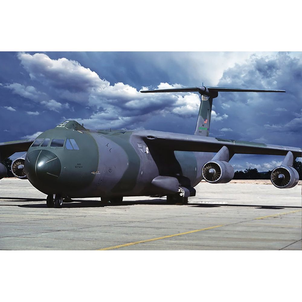 US Air Force Lockheed C-141B Starlifter s/n 60128 Airlifter Aircraft
