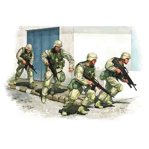 PKTM00418 US Army in Iraq 2005 (4 figs + vinyl vests)