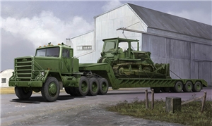 PKTM01078 M920 Tractor towing M870A1 Semi-trailer