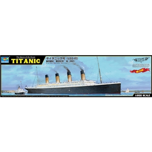 PKTM03719 Titanic with USB LED light set