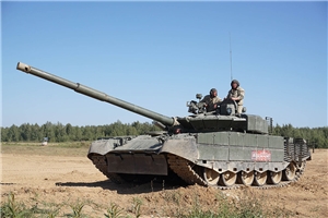 PKTM09587 Russian T-80BVM MBT