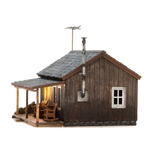 WBR5869 O Scale Rustic Cabin side View 